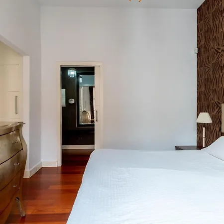 Cathedral Apartment, Upper Floor Seville