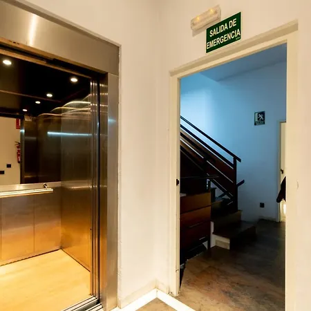 Cathedral Apartment, Upper Floor Apartment