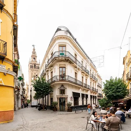 Cathedral Apartment, Upper Floor Apartment