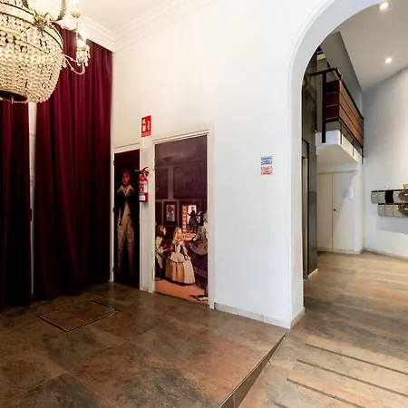 Cathedral Apartment, Upper Floor Apartment Seville