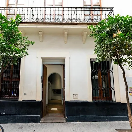 Cathedral Apartment, Upper Floor Apartment Seville
