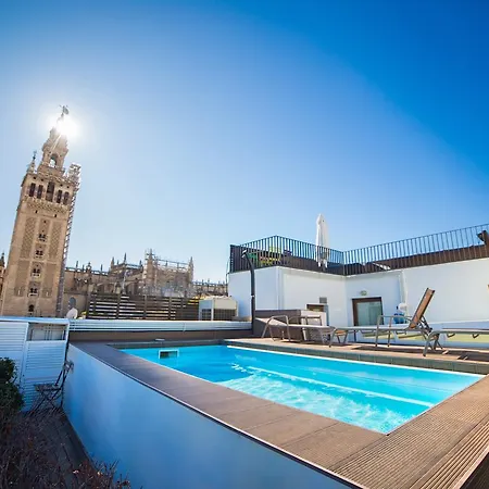 Cathedral Apartment, Upper Floor Seville