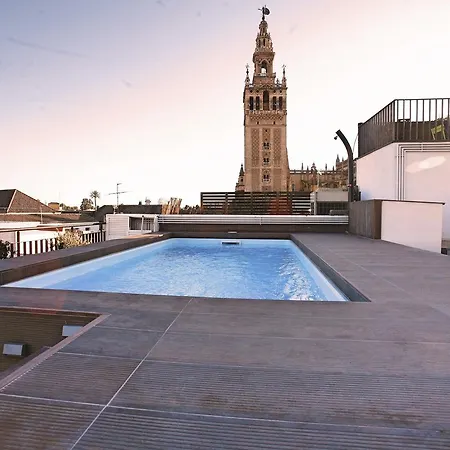 Cathedral Apartment, Upper Floor *