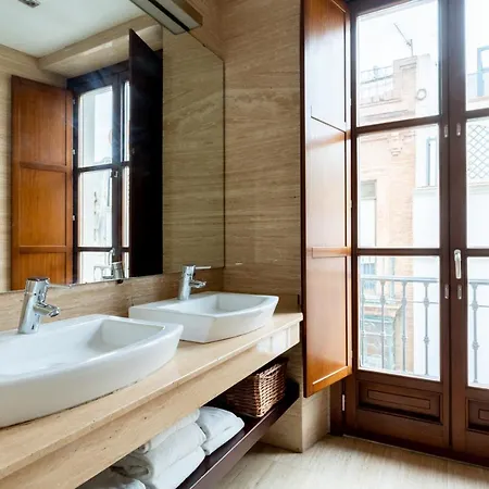 Cathedral Apartment, Upper Floor Apartamento Sevilla