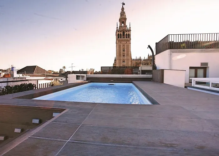 Cathedral Apartment, Upper Floor *
