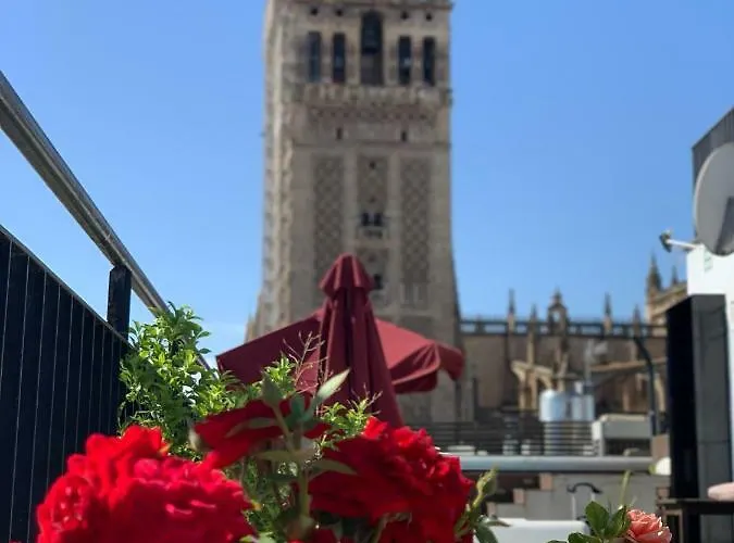 Cathedral Apartment, Upper Floor Seville